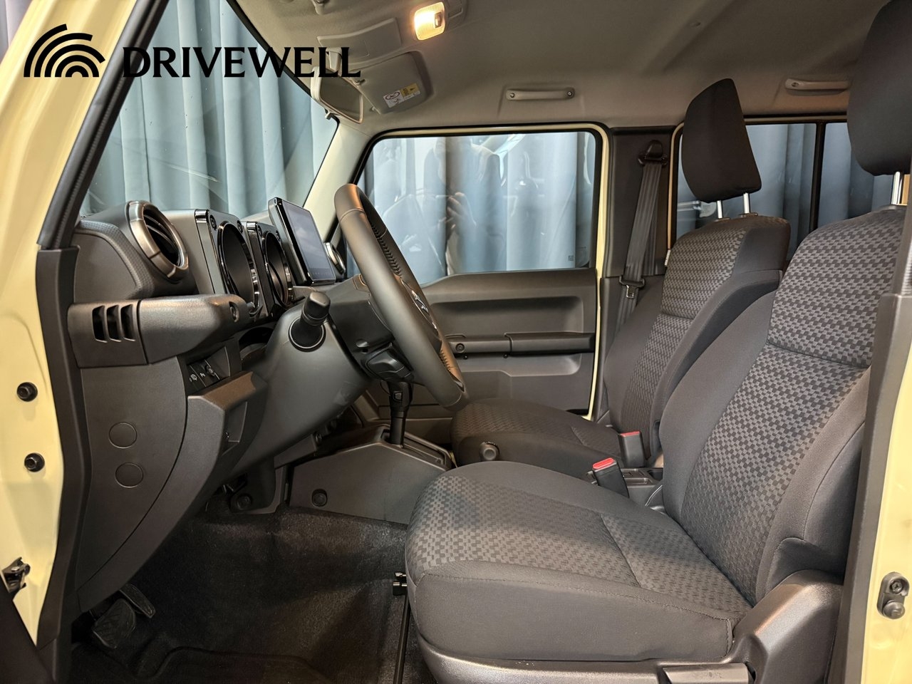 Suzuki Jimny 2026, bild 6/10