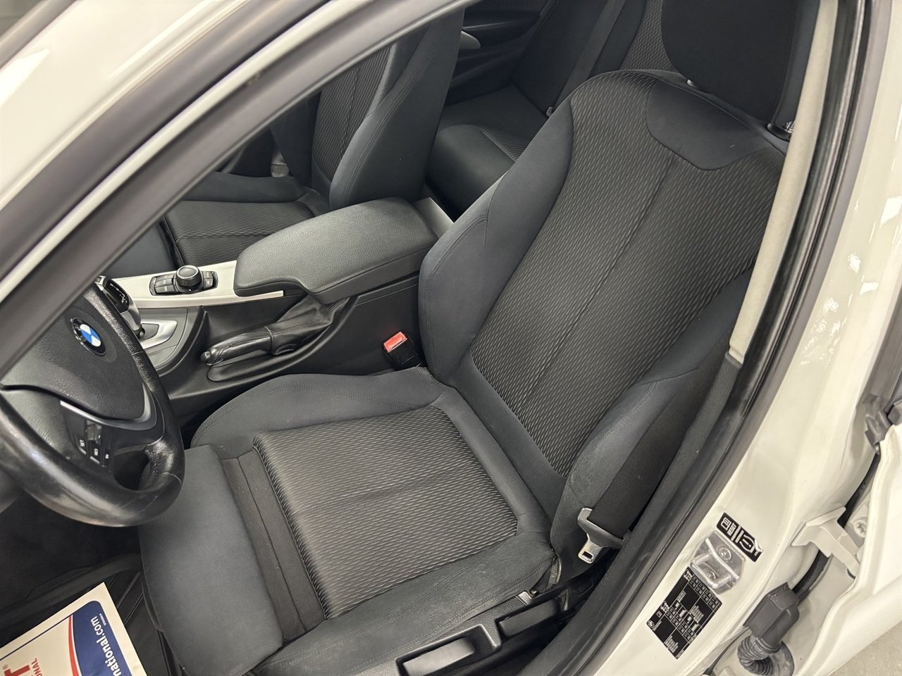 BMW 320d 2013, photo 9/10