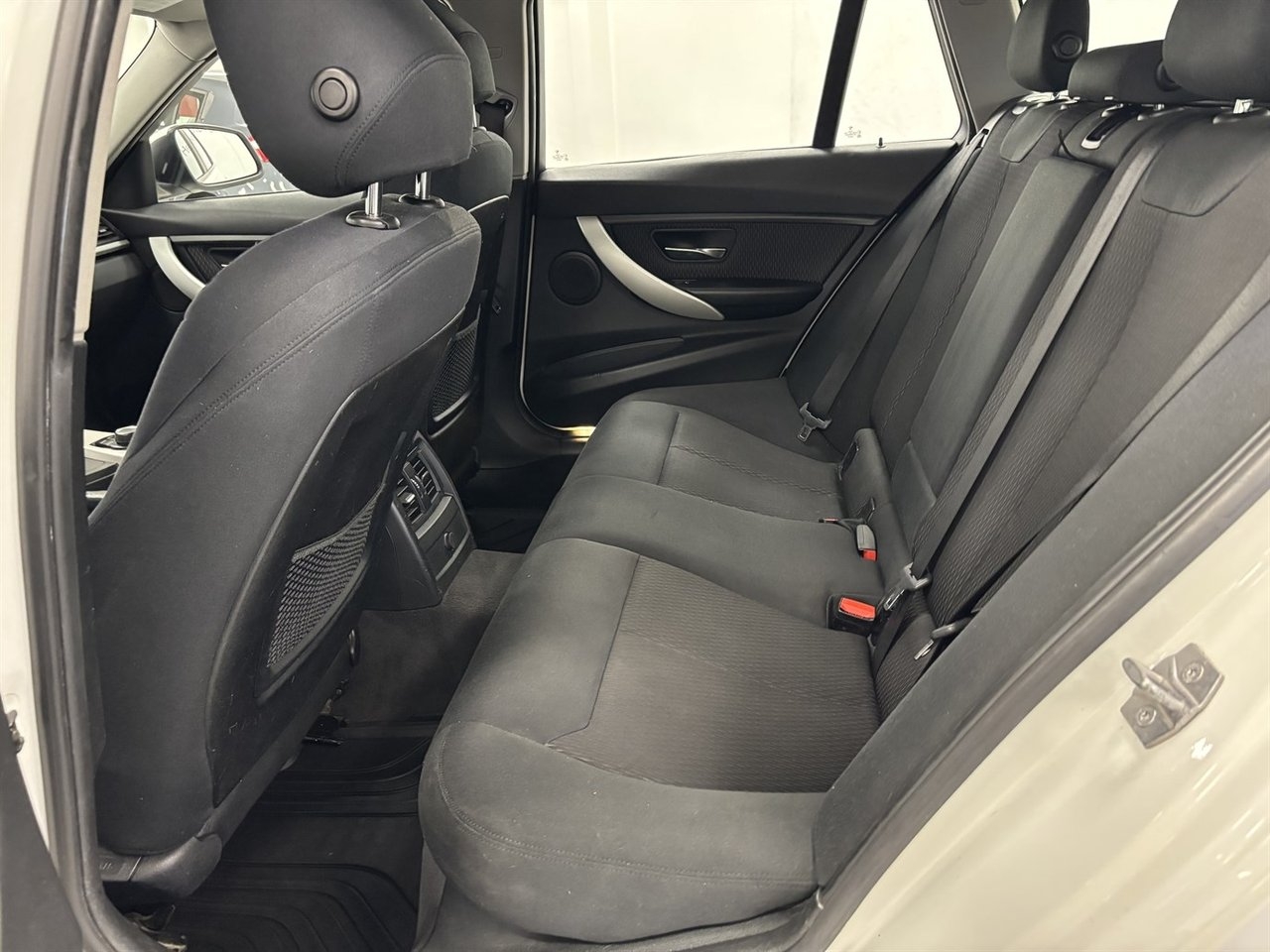 BMW 320d 2013, bild 6/10