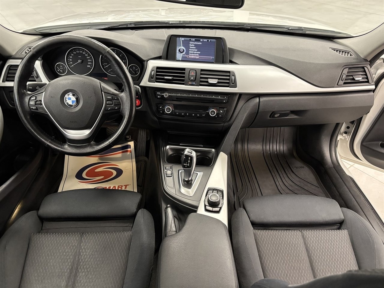 BMW 320d 2013, bild 7/10