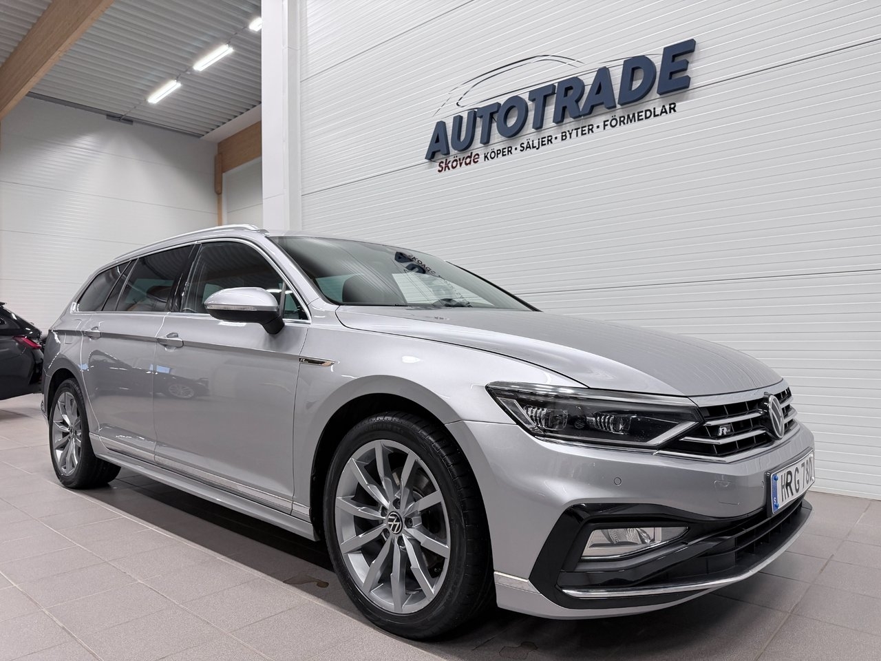 Volkswagen Passat 2.0 TDI SCR R-Line 2022, bild 6/10