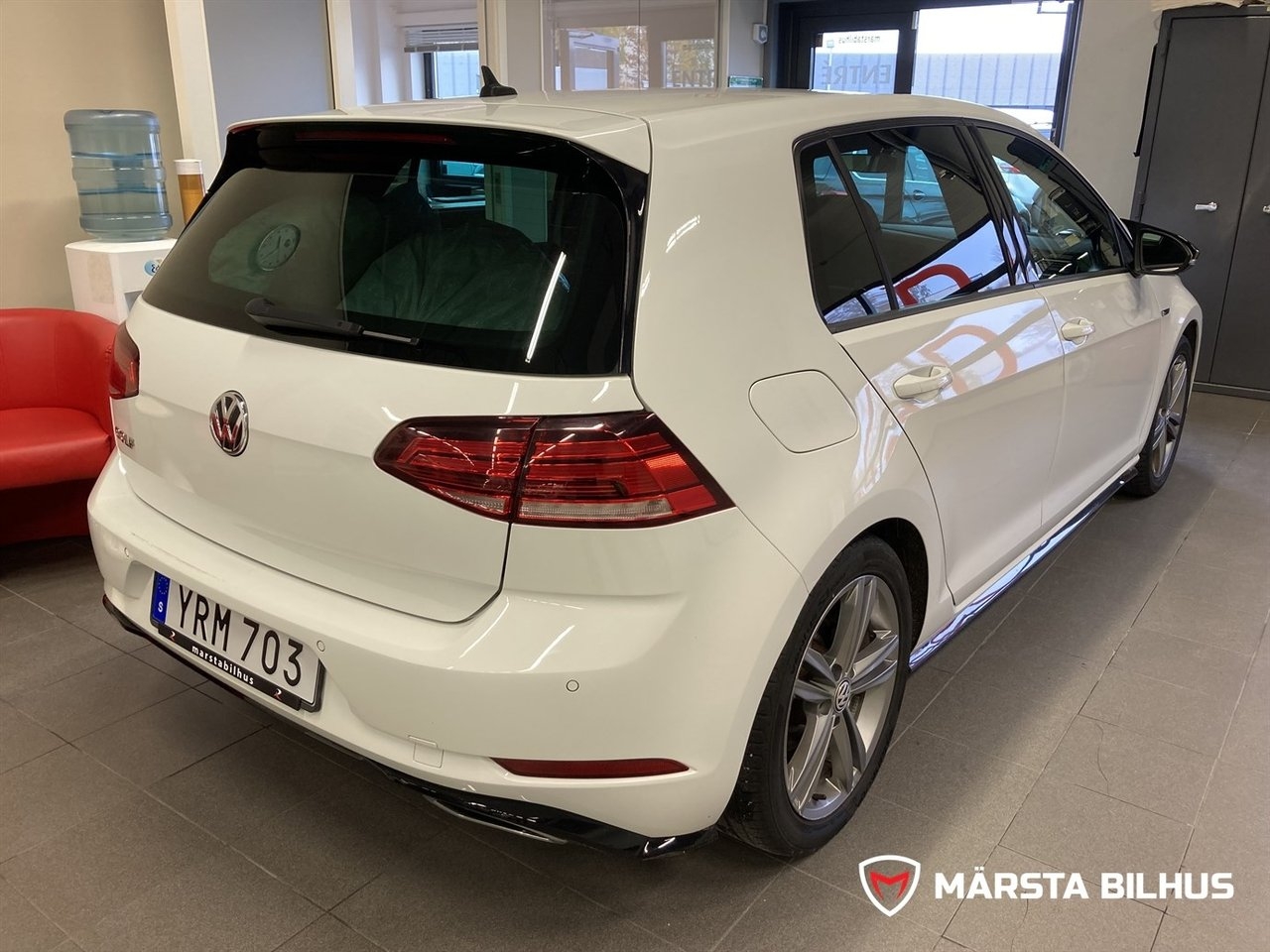 Volkswagen Golf 1.5 TSI R-Line 2019, kuva 3/10