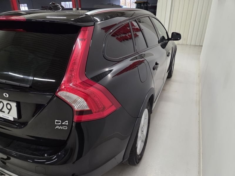 Volvo V60 Cross Country D4 Momentum 2016, bild 6/10