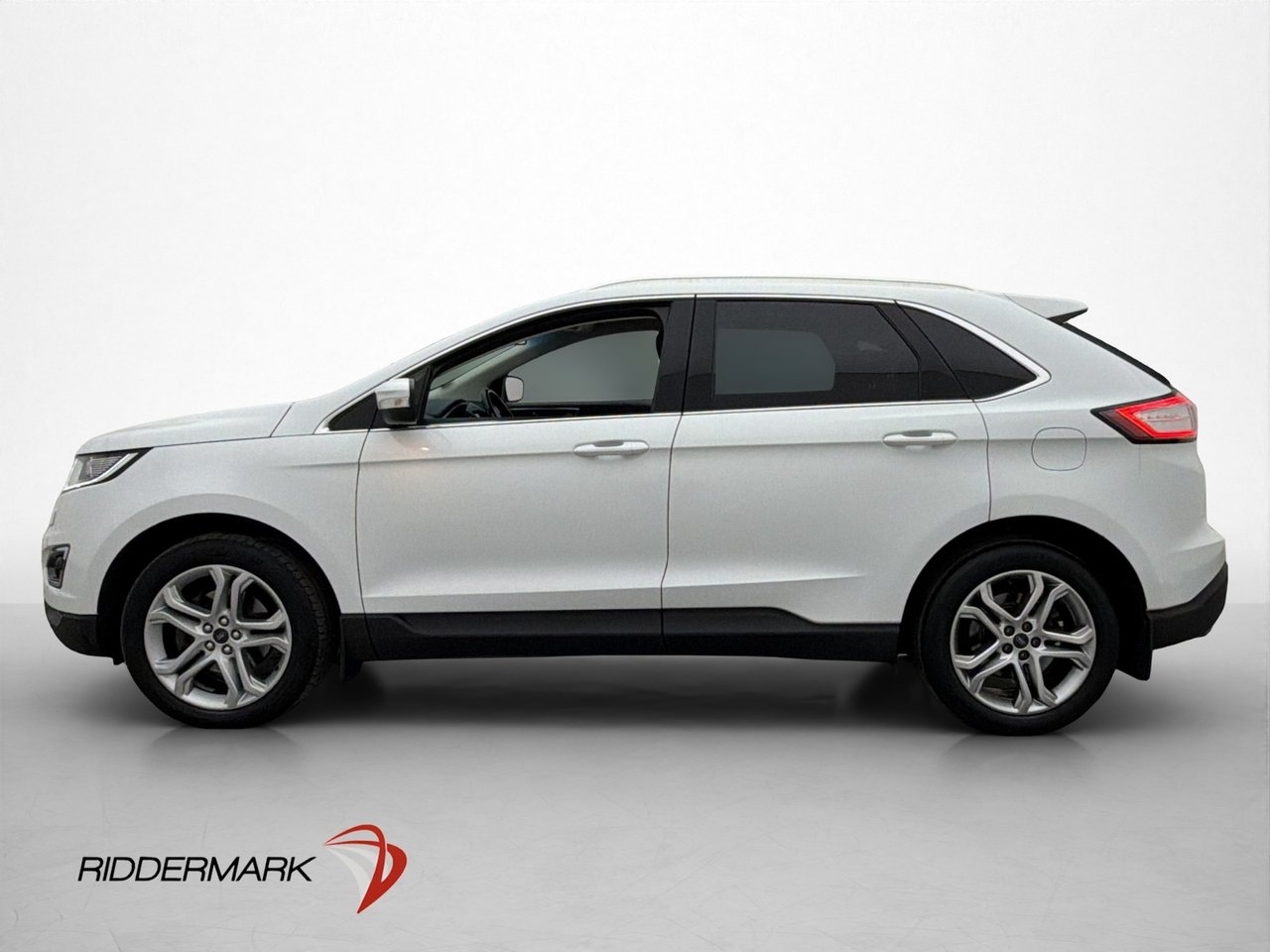 Ford Edge 2.0 TDCi Bi-Turbo Titanium 2016, photo 9/10