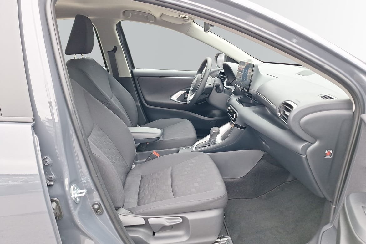 Toyota Yaris 1.5 Hybrid 116 2026, bild 6/10