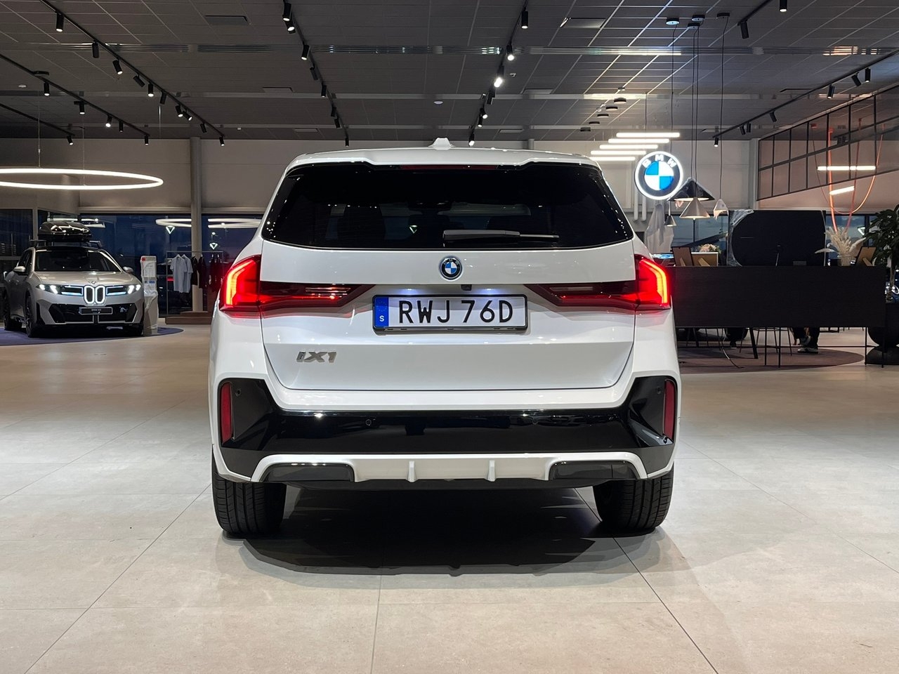BMW iX1 M Sport 2024, bild 5/10