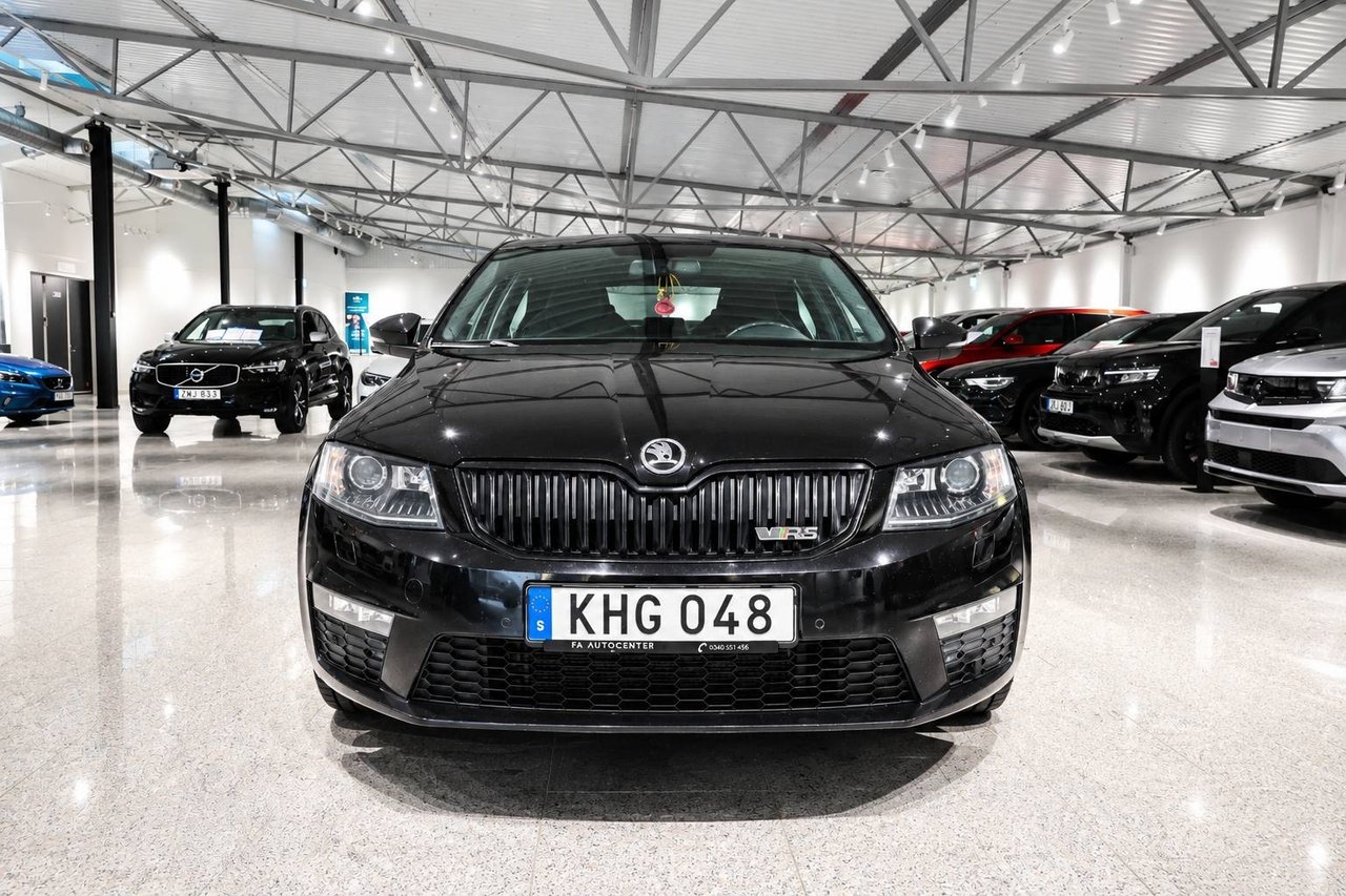 Skoda Octavia RS 220 2015, bild 5/10