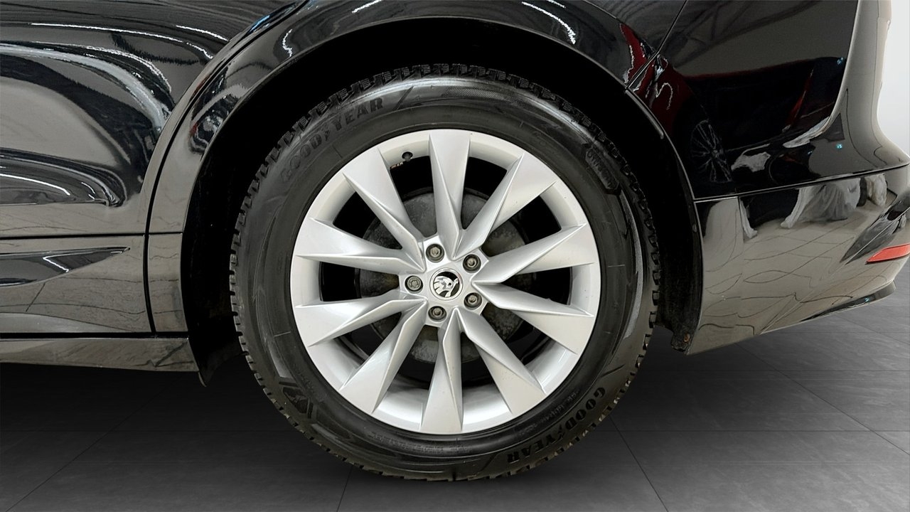 Skoda Enyaq 80x Sportline 2023, bild 6/10