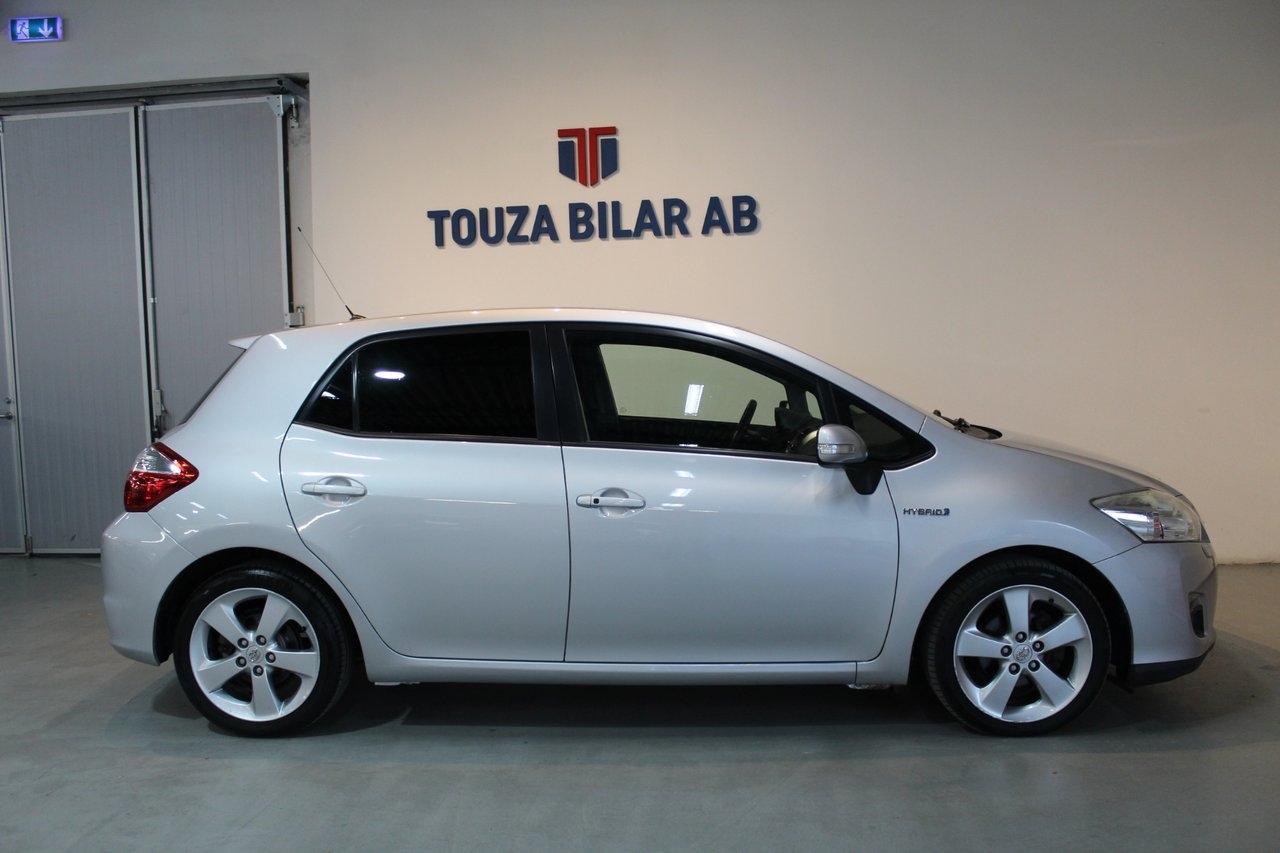 Toyota Auris 1.8 Hybrid Comfort 2010, bild 6/10