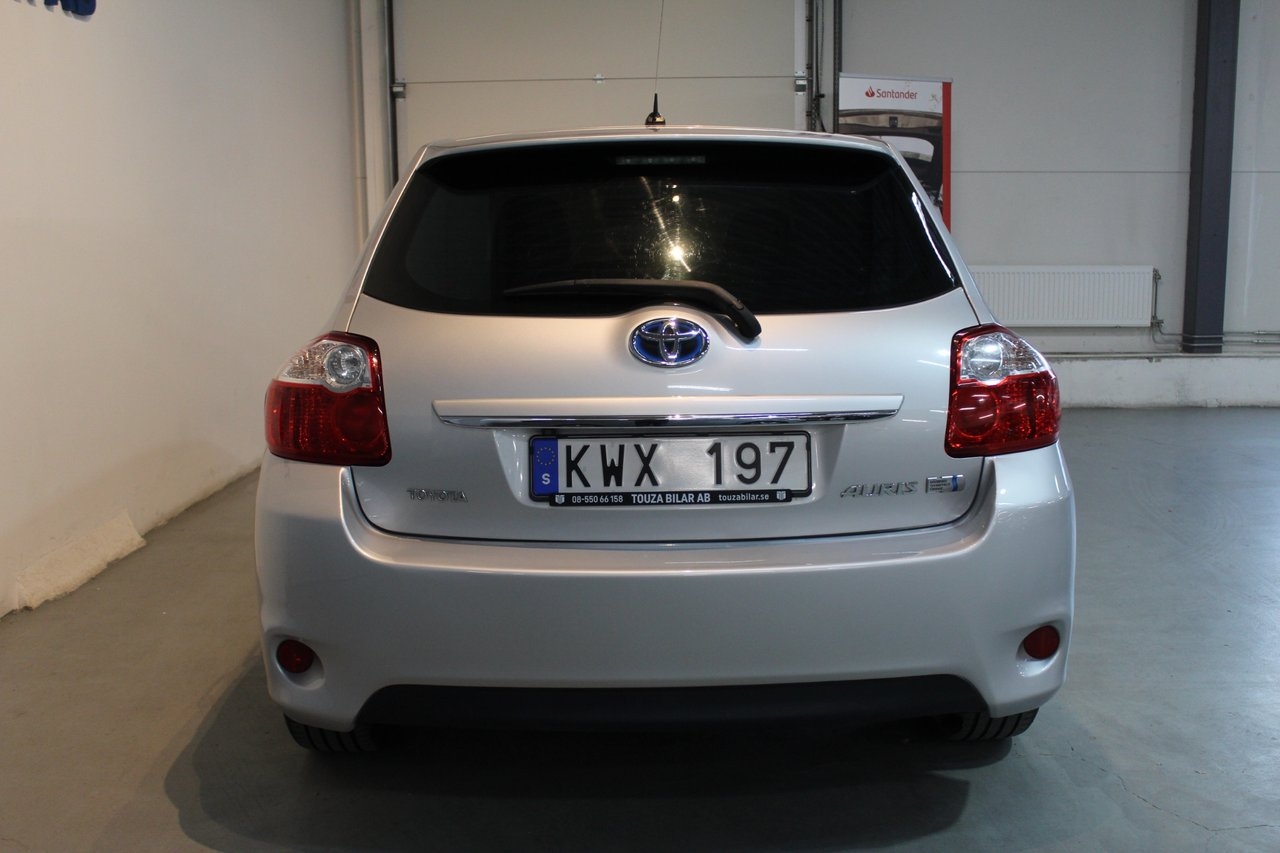 Toyota Auris 1.8 Hybrid Comfort 2010, bild 4/10