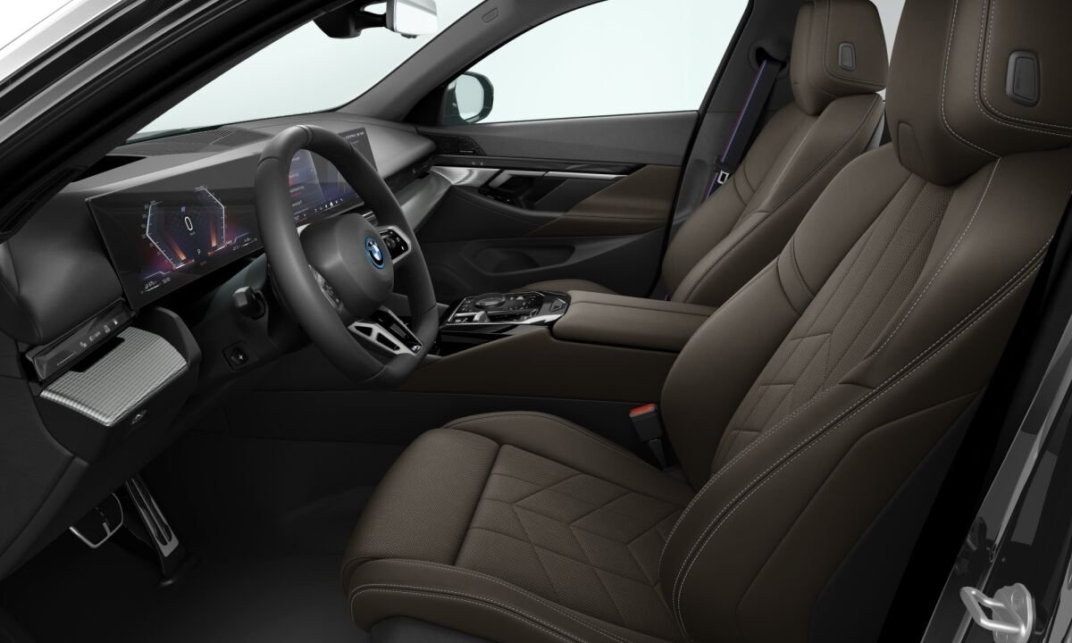 BMW 530e M Sport 2027, bild 3/3