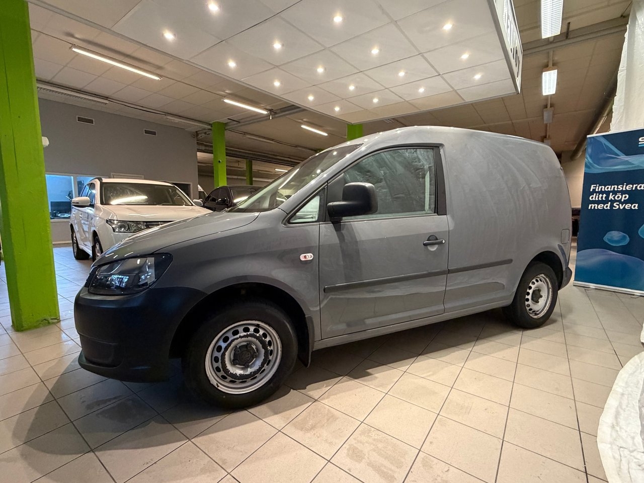 Volkswagen Caddy 1.6 TDI 2011, bild 2/9