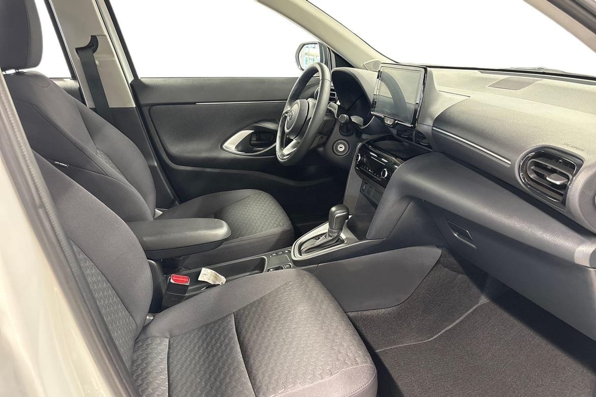 Toyota Yaris Cross 1.5 Hybrid 116 Active 2026, bild 7/10