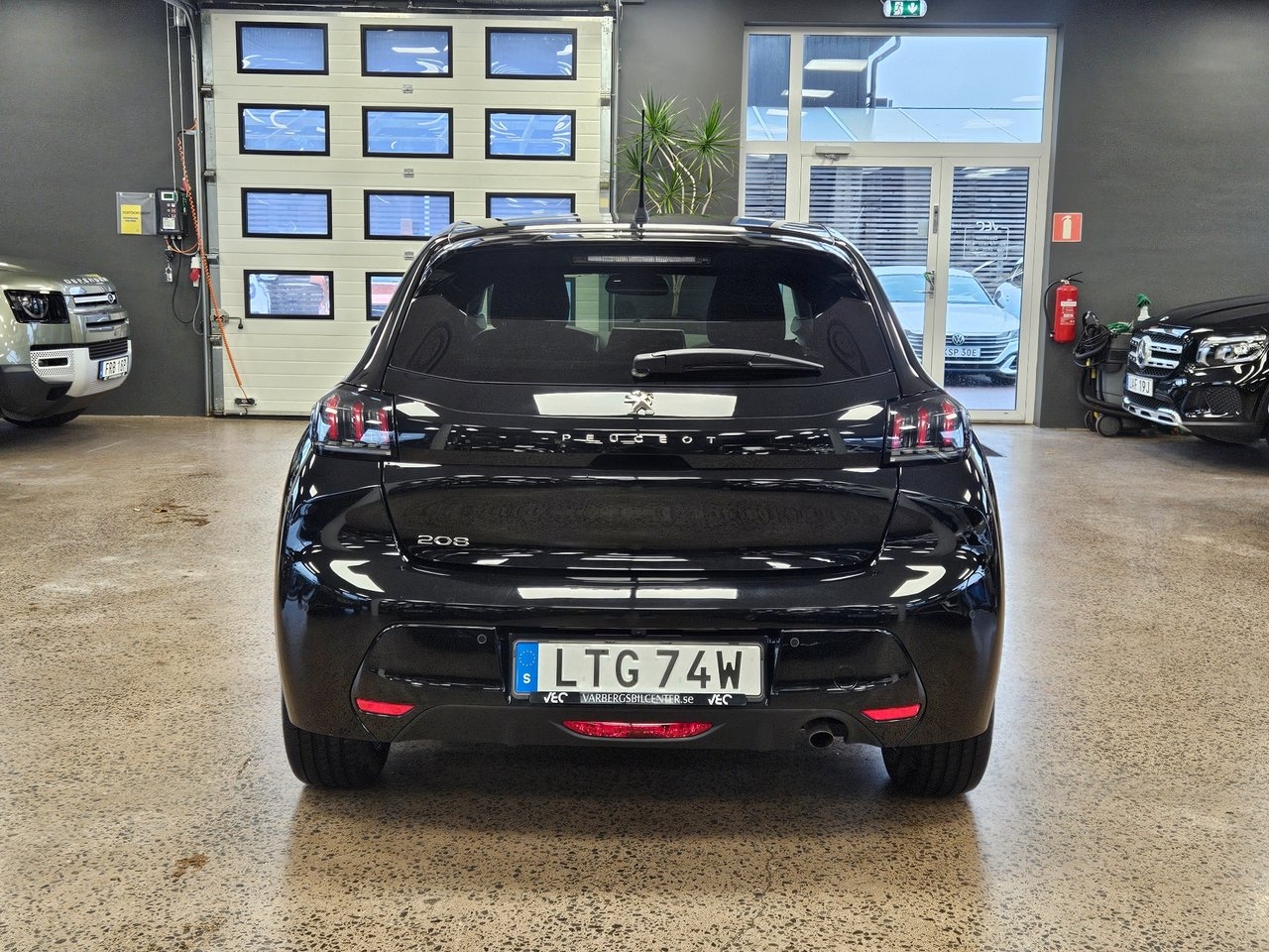 Peugeot 208 1.2 PureTech 100 Allure 2023, bild 5/10