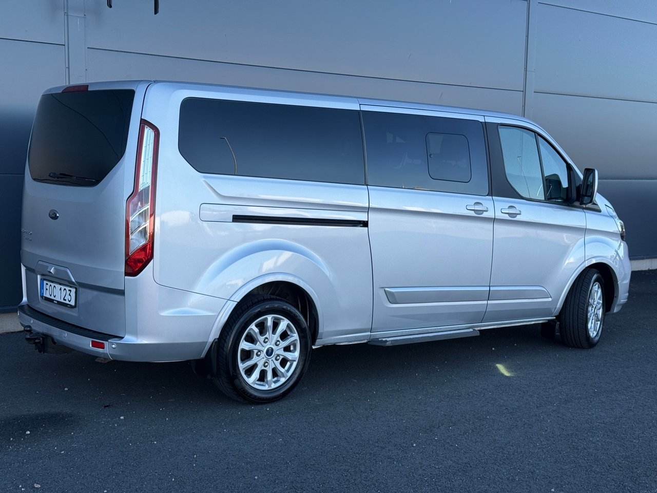Ford Tourneo Custom 2019, bild 6/10