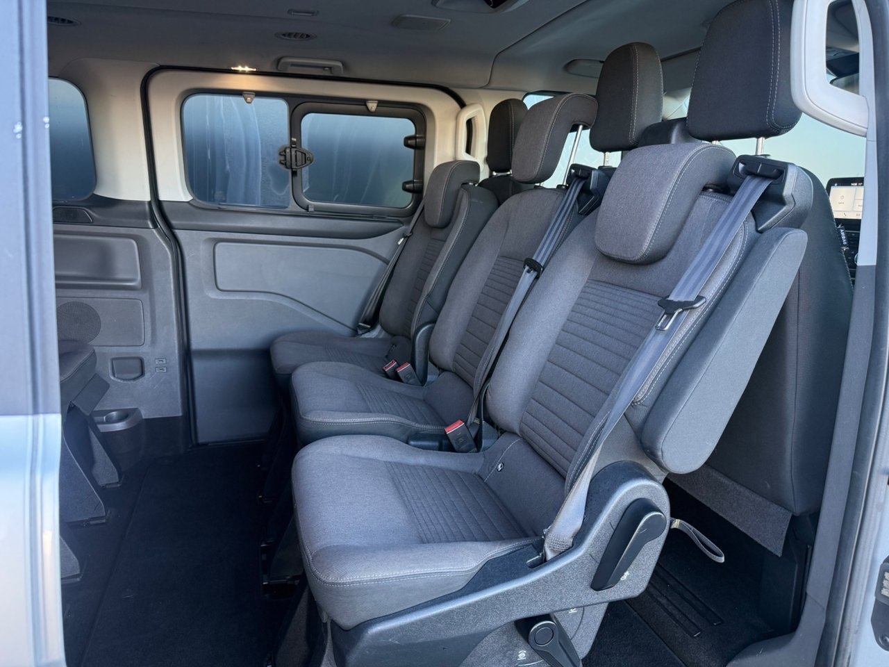 Ford Tourneo Custom 2019, bild 5/10