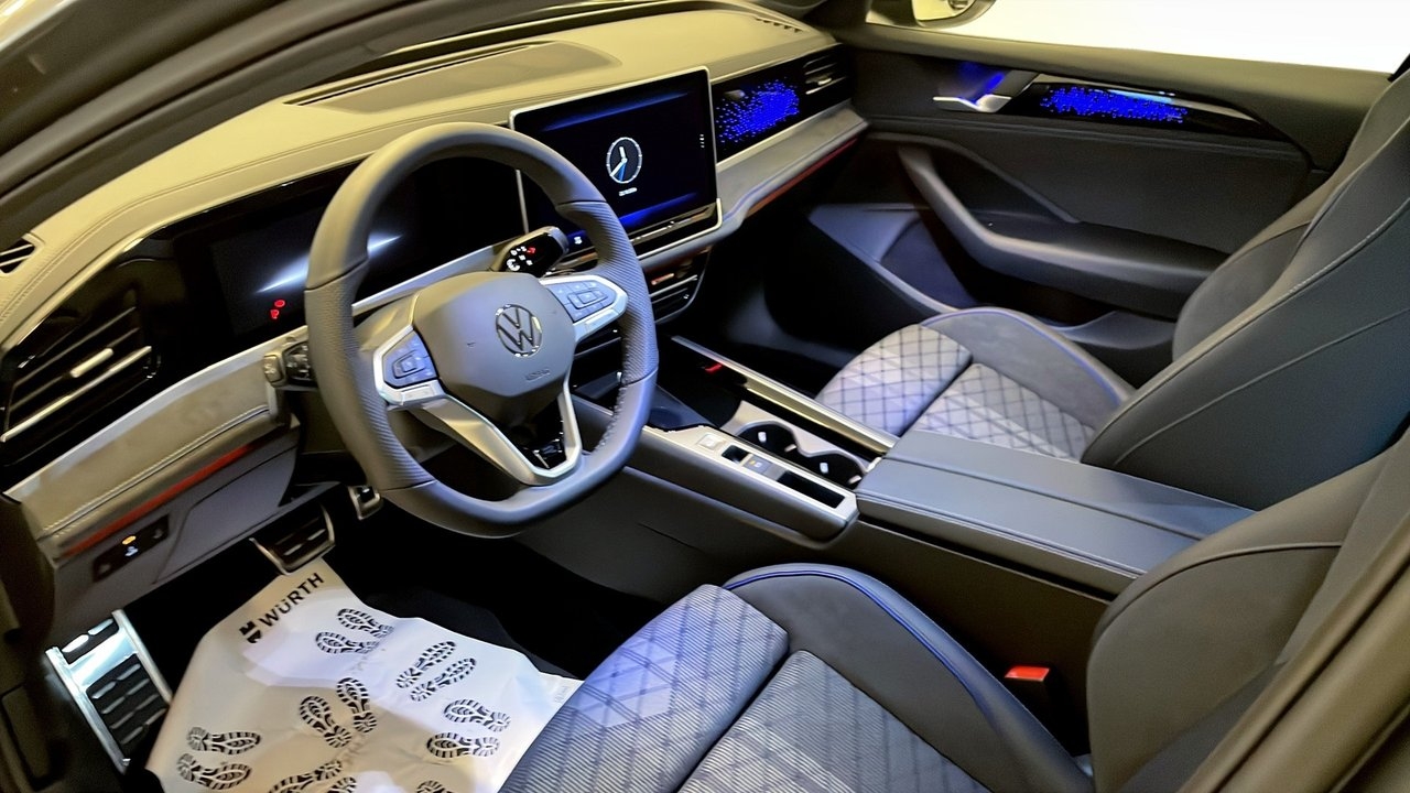 Volkswagen Passat R-Line Style 2027, kuva 7/10