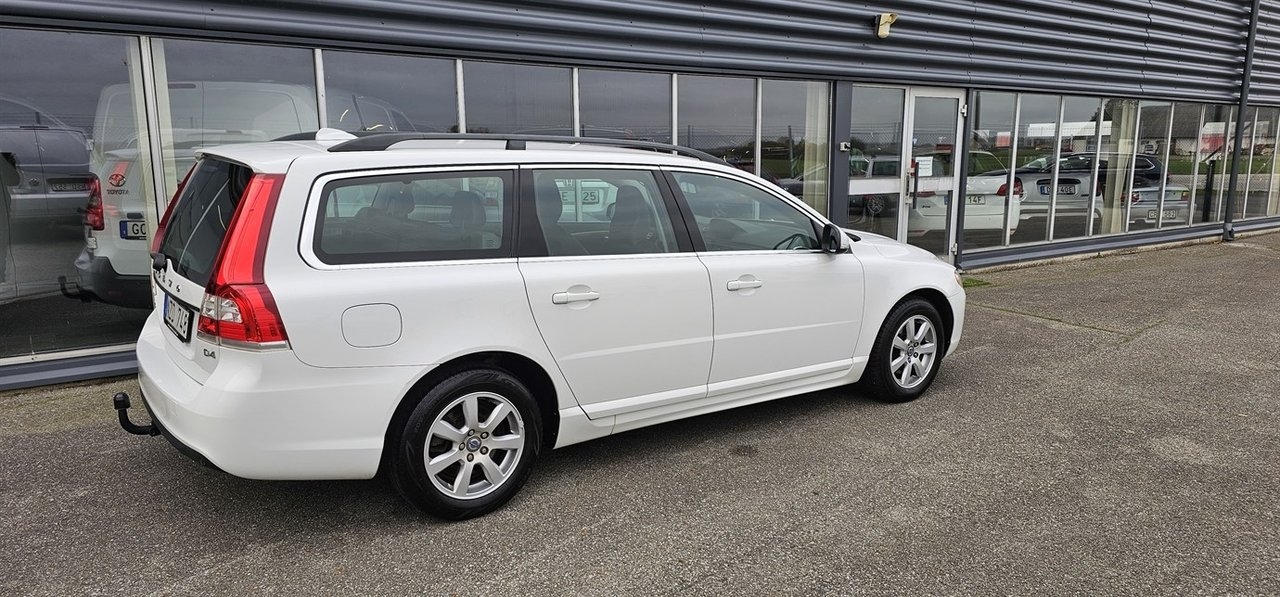 Volvo V70 D4 Momentum 2014, bild 6/10