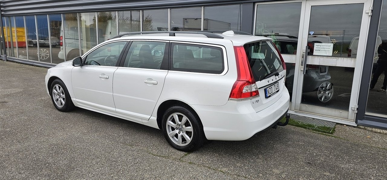 Volvo V70 D4 Momentum 2014, bild 3/10