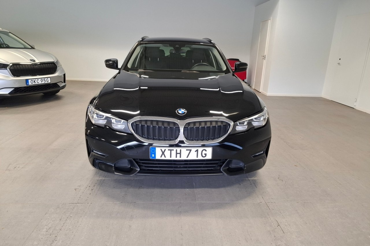 BMW 330e Sport Line 2021, bild 2/10