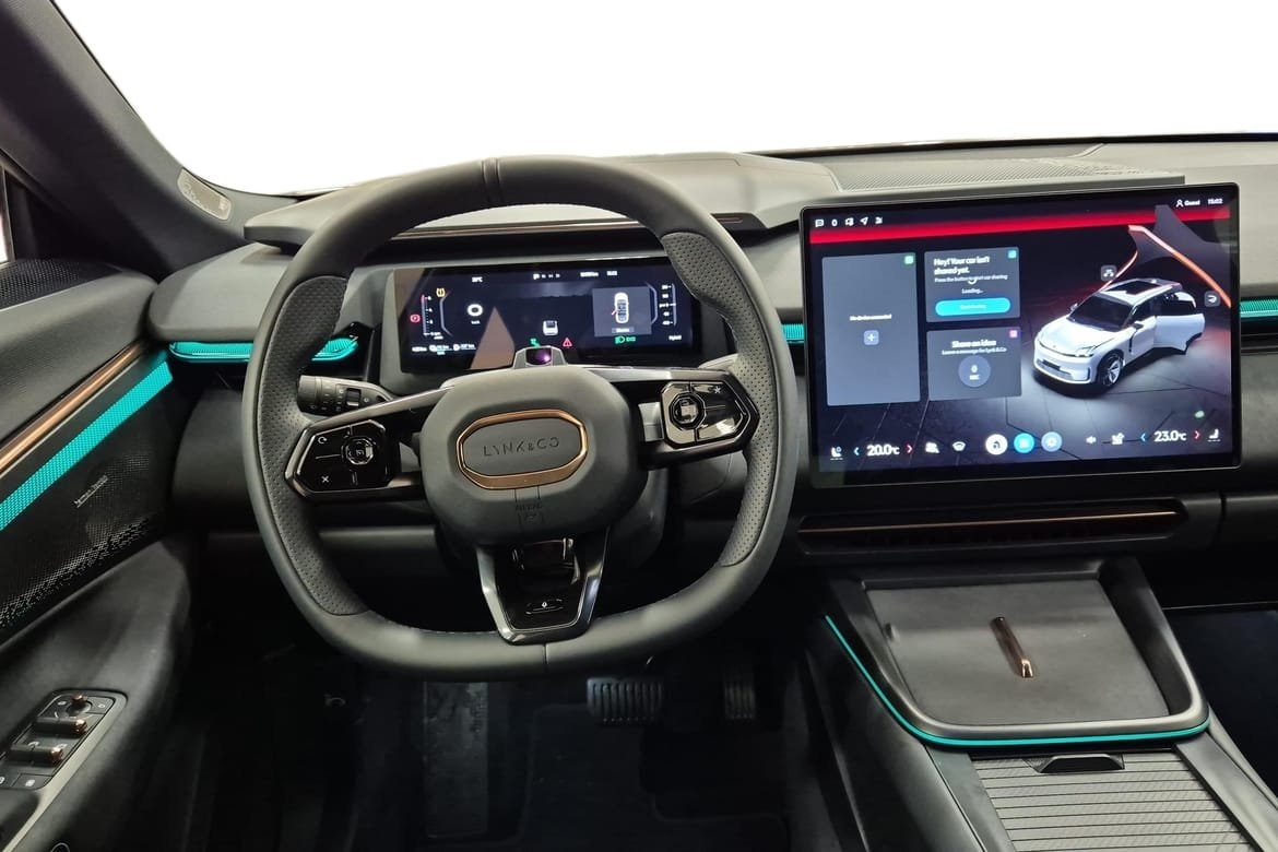 Lynk & Co 08 1.5TD PHEV More 2025, bild 5/10