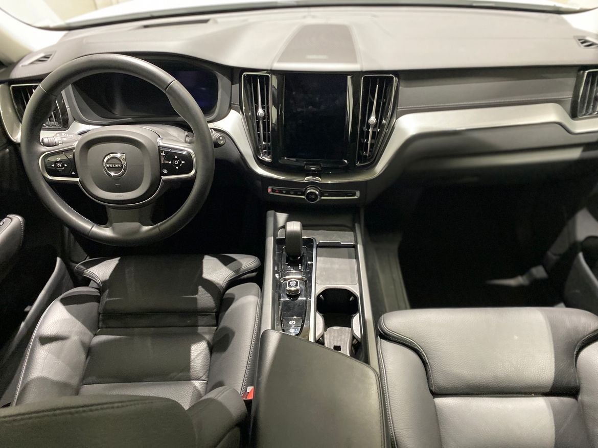 Volvo XC60 T6 Bright 2023, bild 2/10
