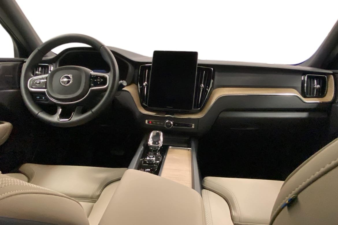 Volvo XC60 T6 Plus Dark Nordic 2026, bild 5/10