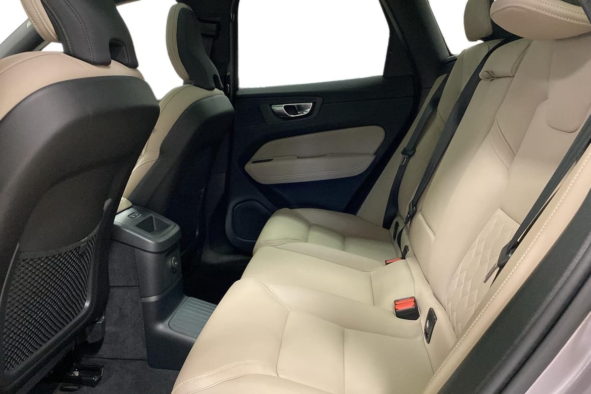 Volvo XC60 T6 Plus Dark Nordic 2026, bild 6/10