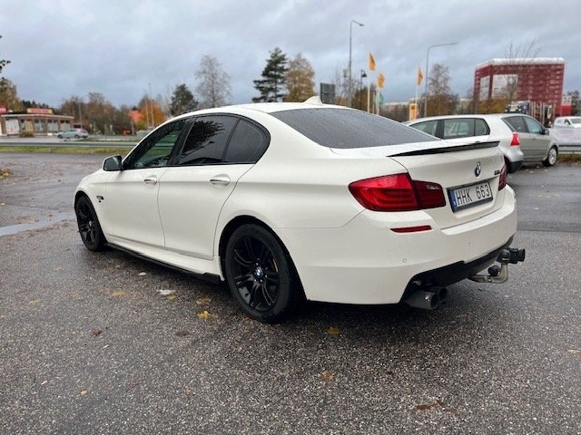 BMW 525d M Sport 2012, bild 5/10
