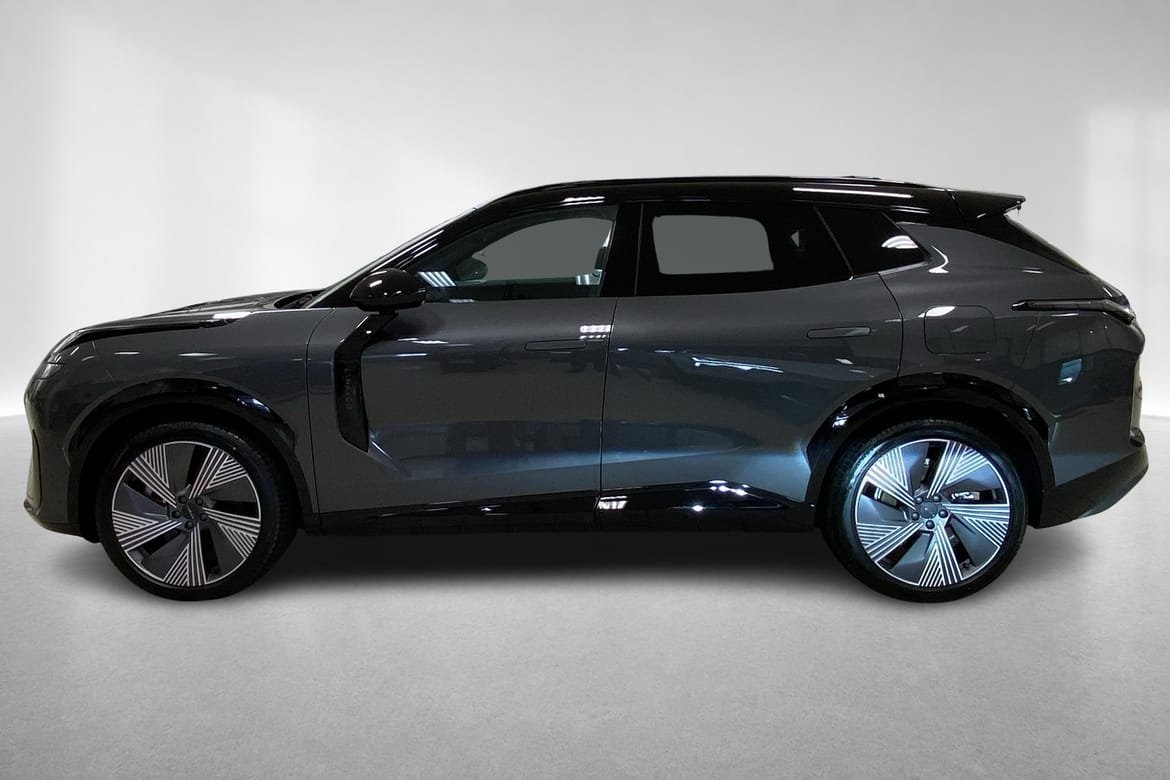 Lynk & Co 08 1.5TD PHEV More 2025, bild 3/10