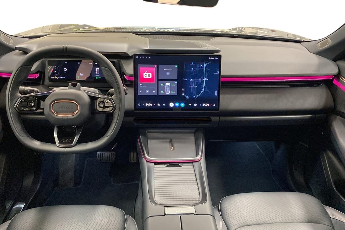 Lynk & Co 08 1.5TD PHEV More 2025, bild 5/10