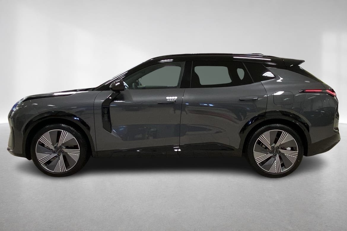Lynk & Co 08 1.5TD PHEV More 2025, bild 3/10