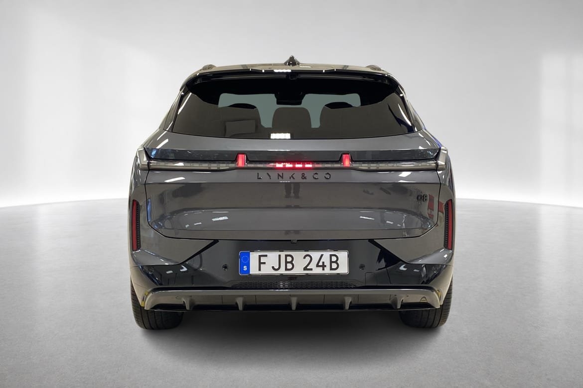 Lynk & Co 08 1.5TD PHEV More 2025, bild 7/10