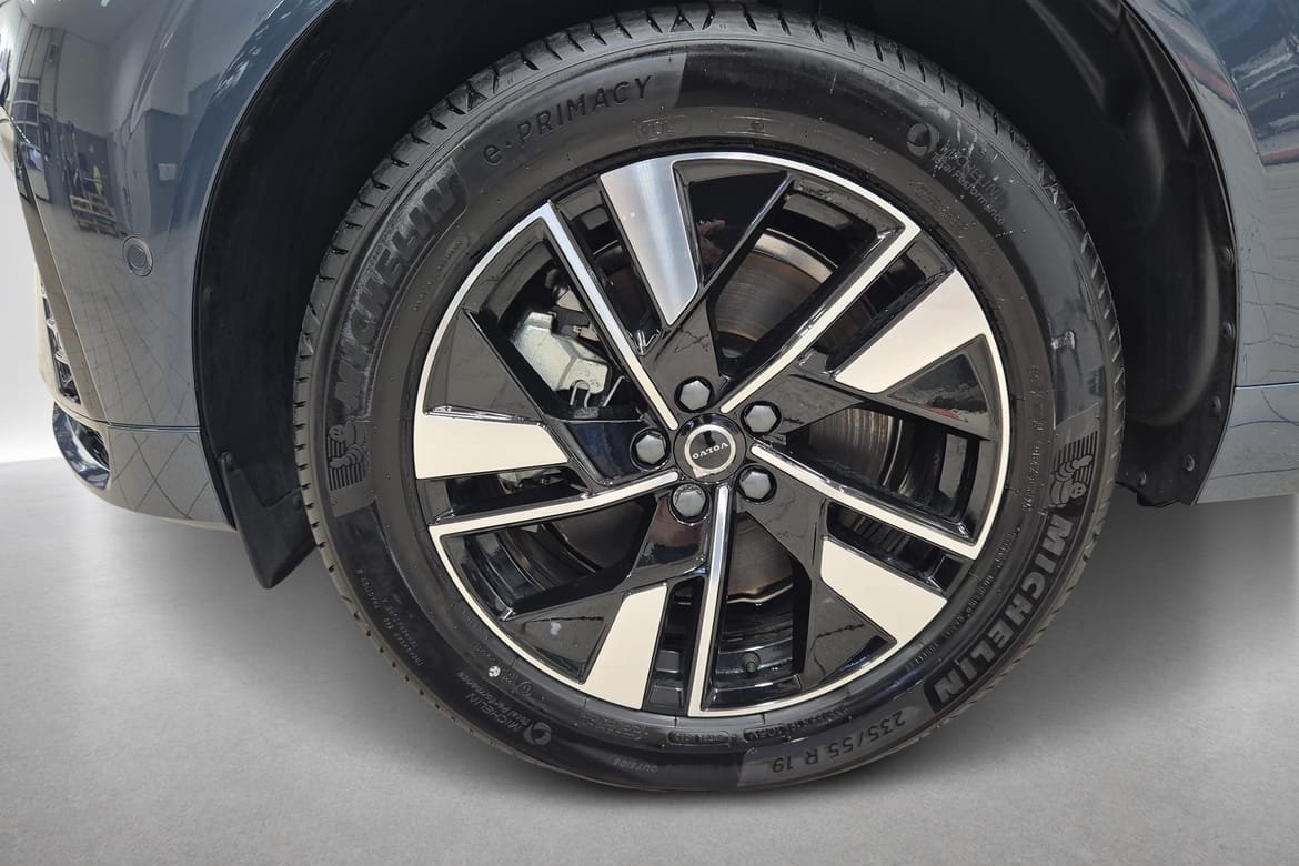 Volvo XC60 T6 Plus Dark Nordic 2026, kuva 9/10