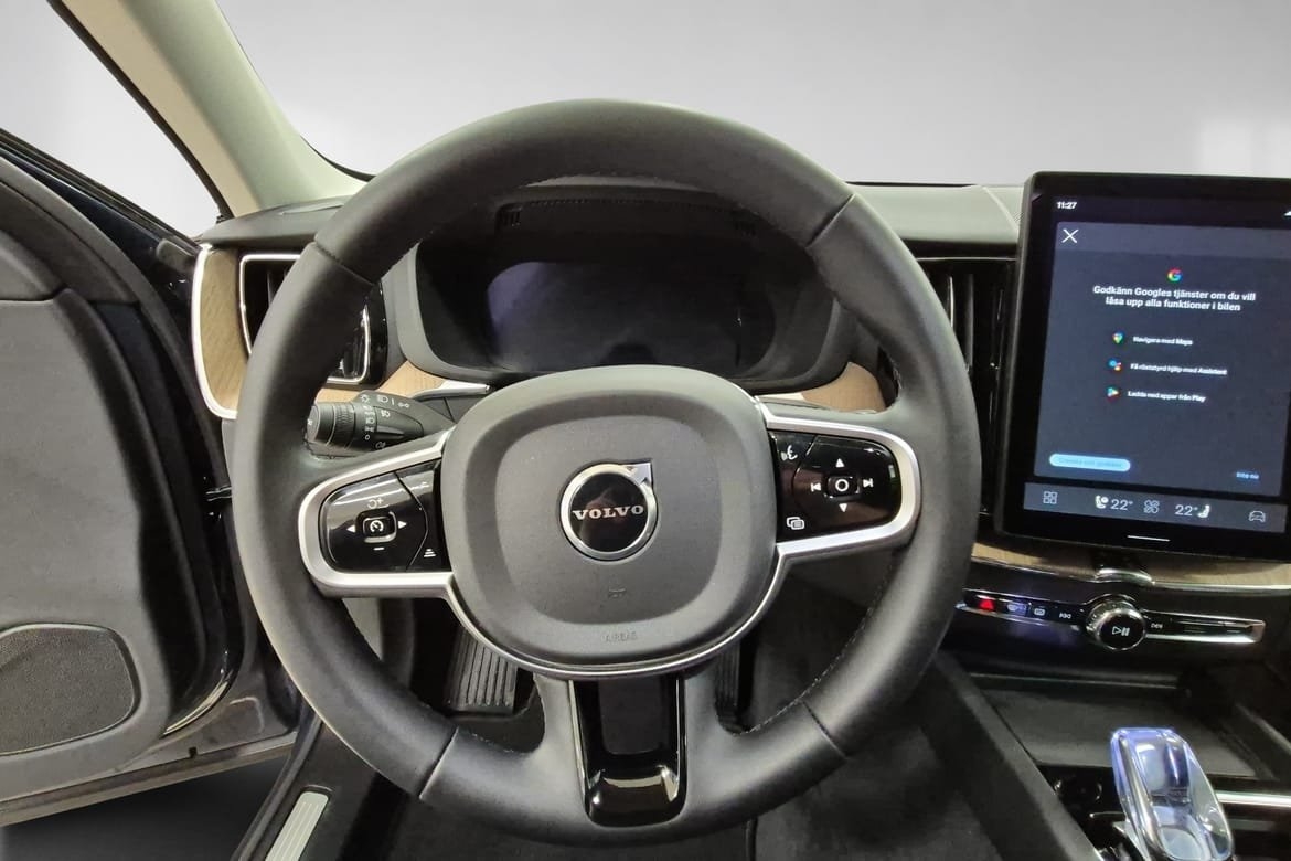 Volvo XC60 T6 Plus Dark Nordic 2026, kuva 10/10