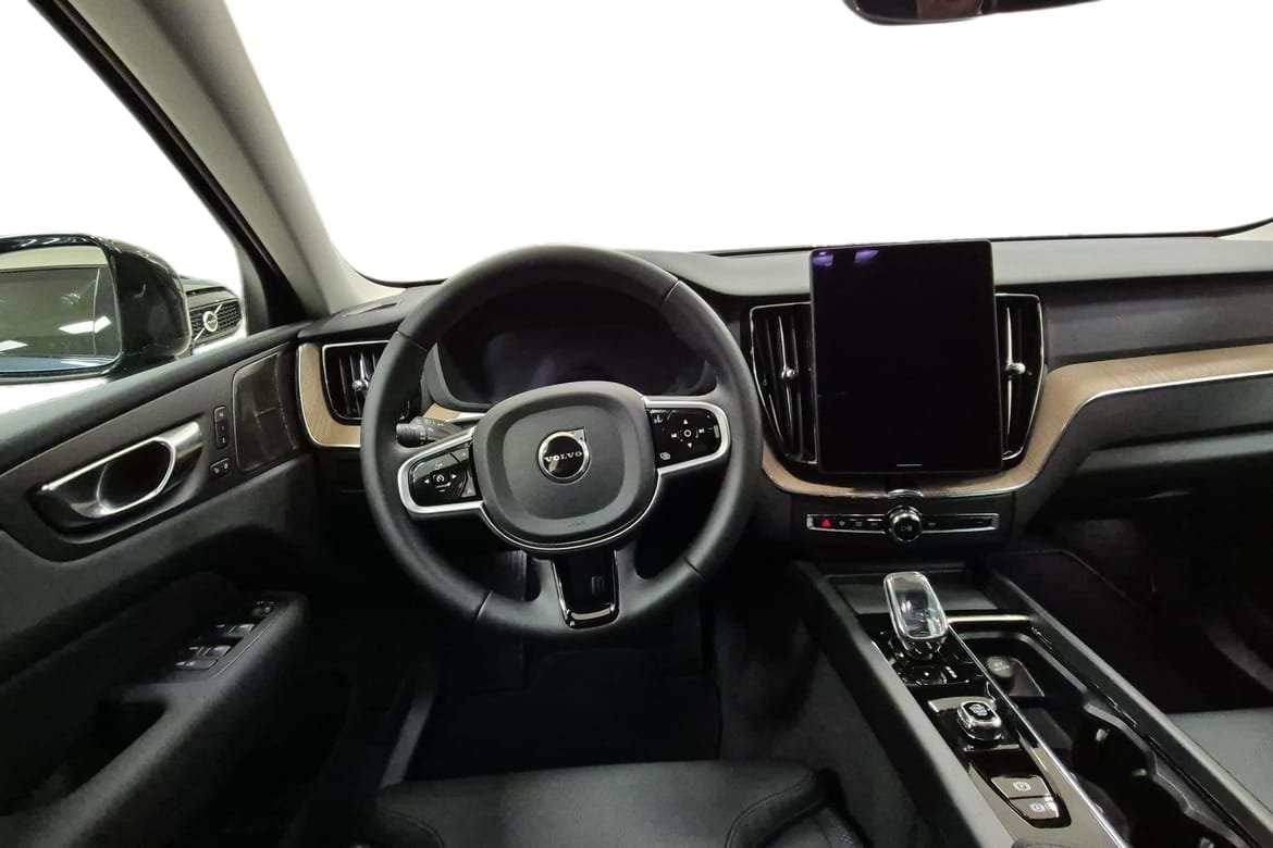 Volvo XC60 T6 Plus Dark Nordic 2026, bild 5/10