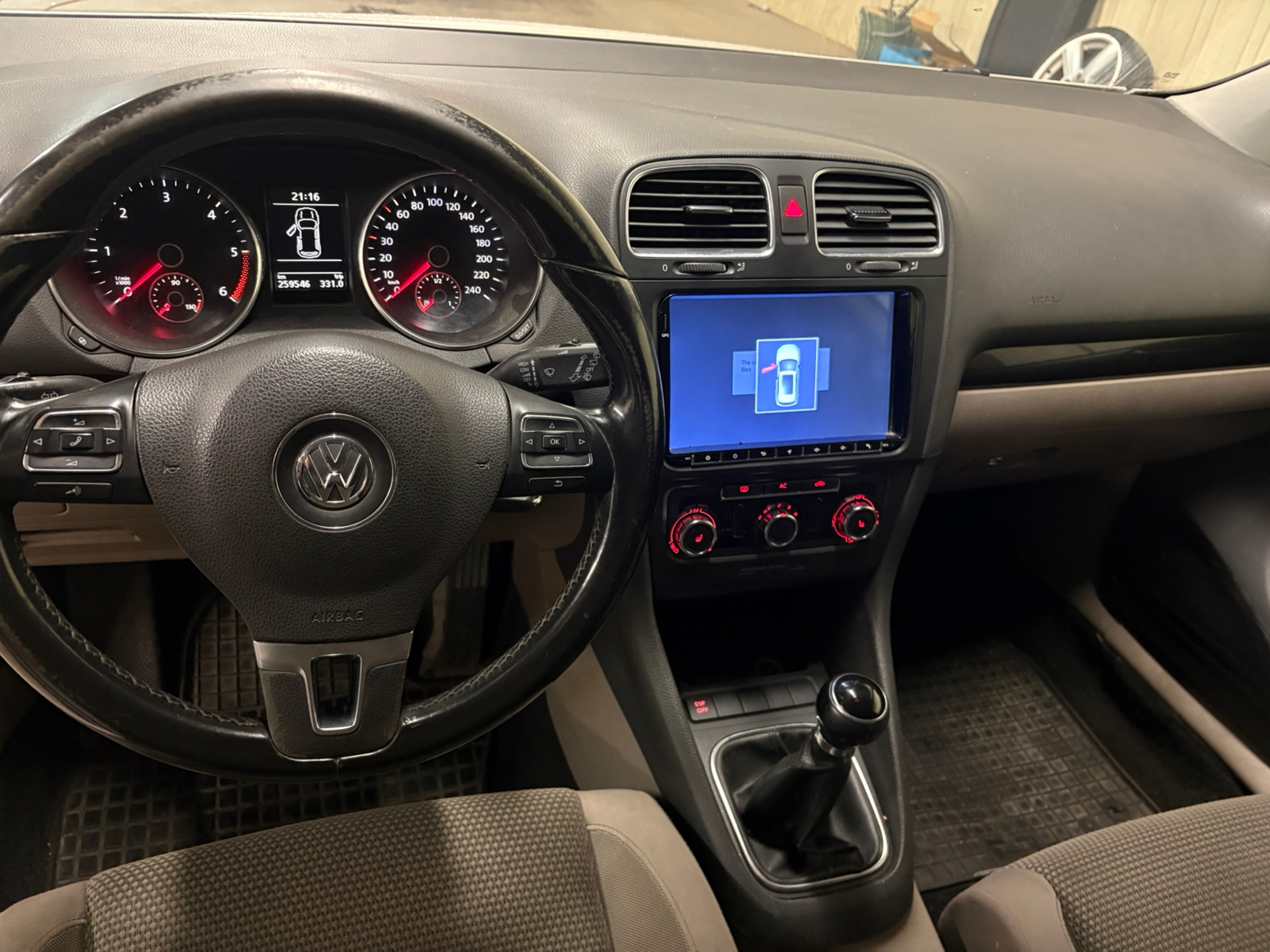 Volkswagen Golf 2.0 TDI 2009, bild 5/6