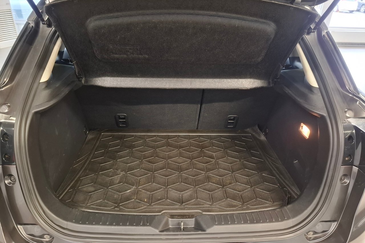 Mazda CX-3 2019, bild 9/10