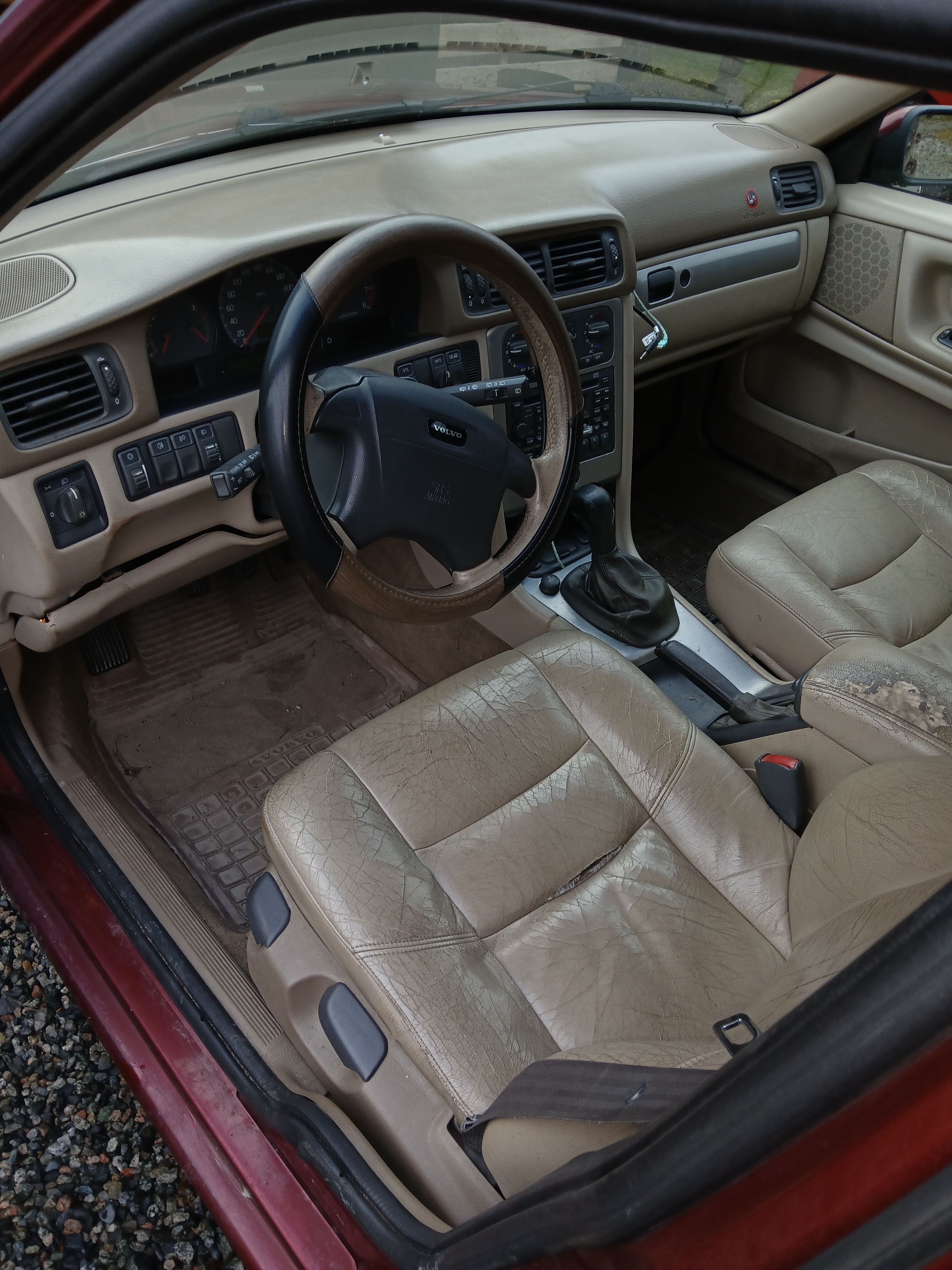 Volvo V70 2.4 2000, kuva 4/7