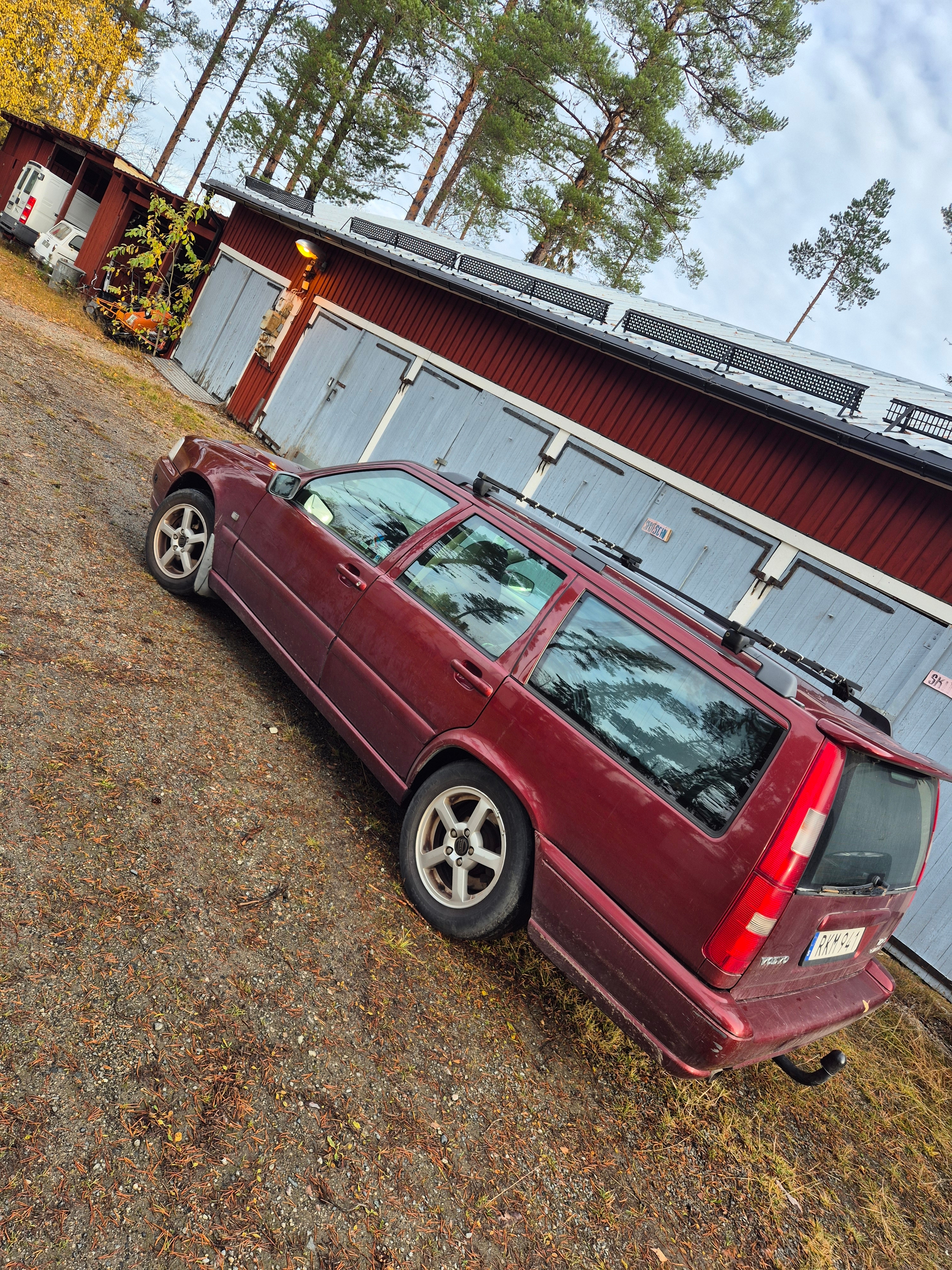 Volvo V70 2.4 2000, kuva 3/7