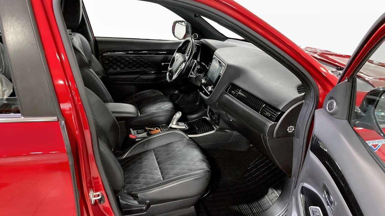 Mitsubishi Outlander 2.4 2020, bild 3/9