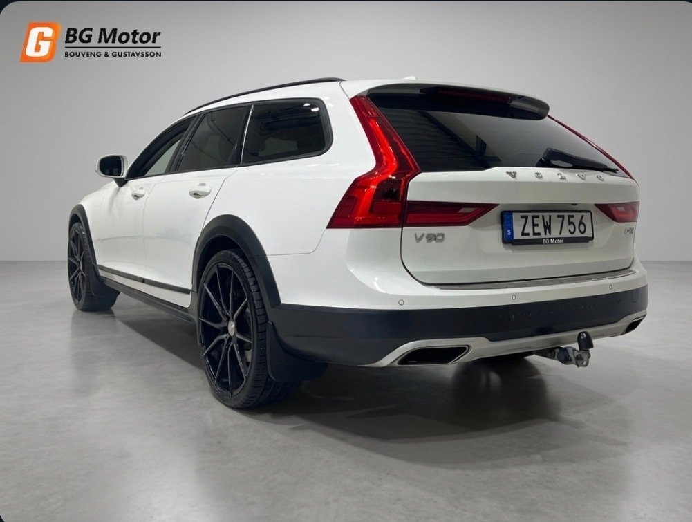 Volvo V90 Cross Country D4 Business 2018, bild 3/10