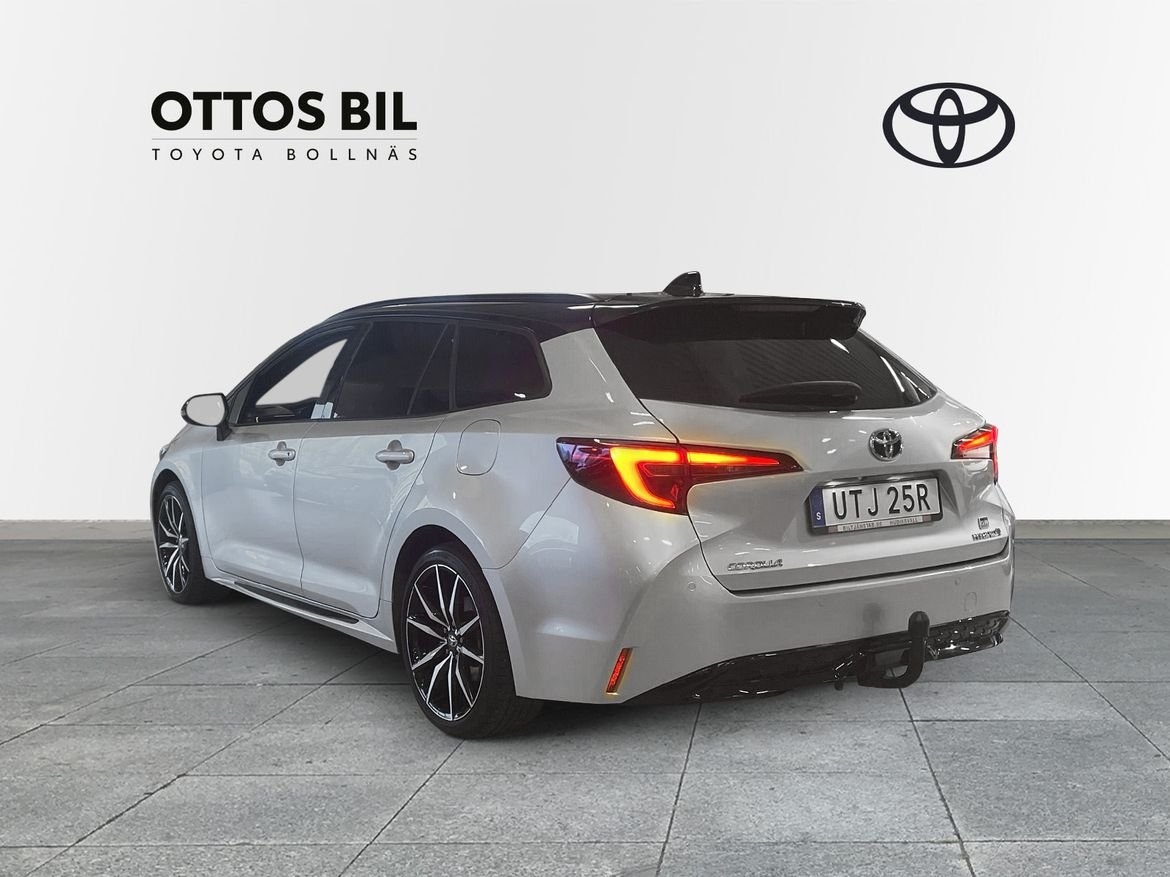 Toyota Corolla 2.0 Hybrid GR Sport 2023, bild 3/10