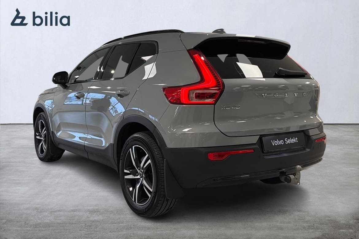 Volvo XC40 B3 Plus Dark 2025, bild 2/10