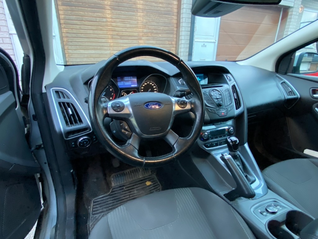 Ford Focus 1.0 EcoBoost 2014, bild 5/6