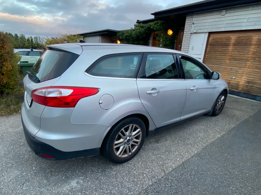Ford Focus 1.0 EcoBoost 2014, bild 3/6