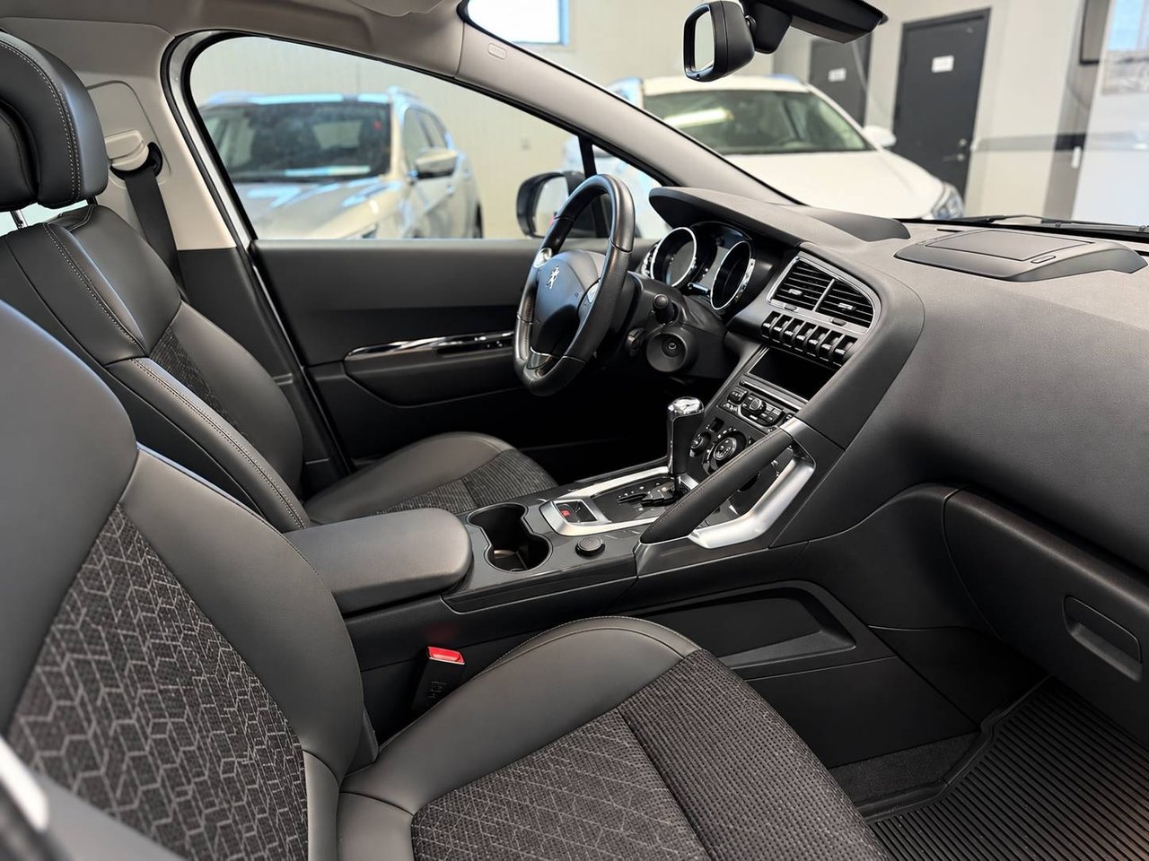 Peugeot 3008 BlueHDi 120 2015, bild 7/7