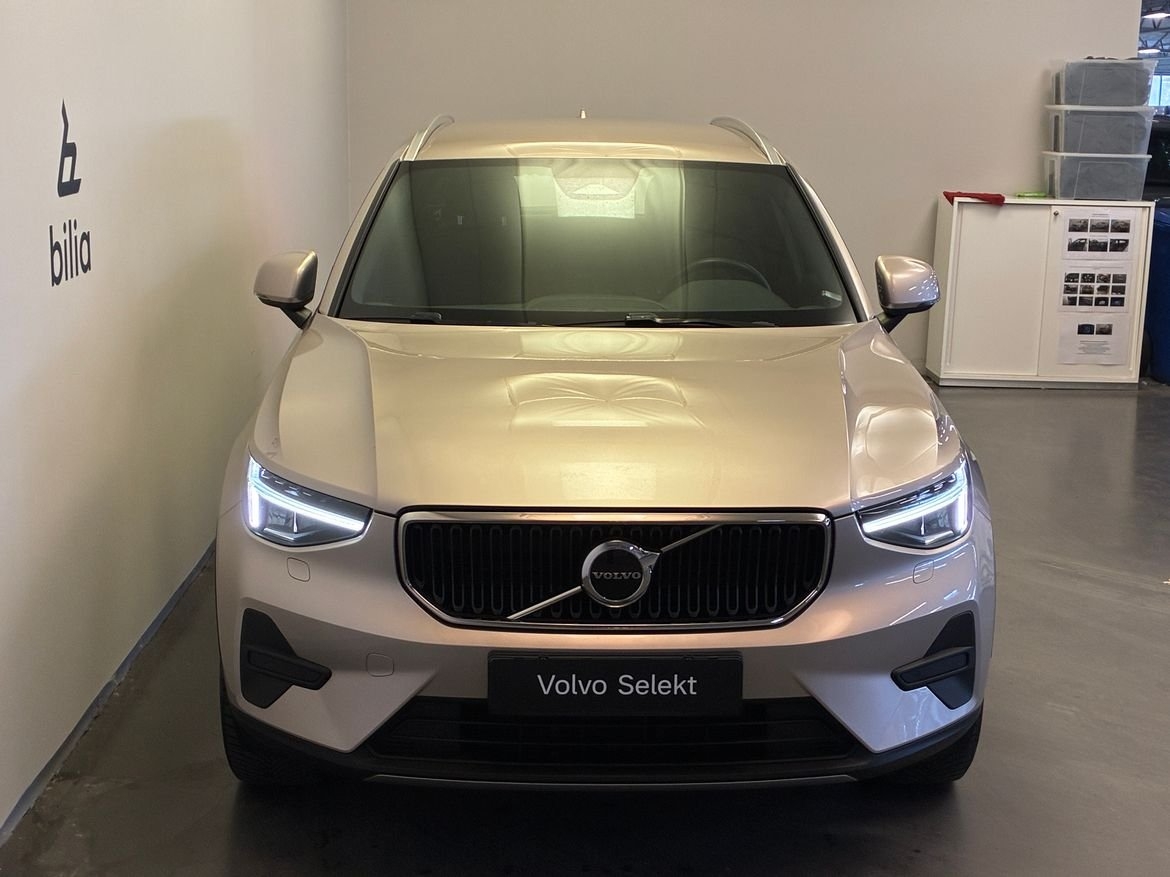 Volvo XC40 B4 Core 2024, bild 2/10