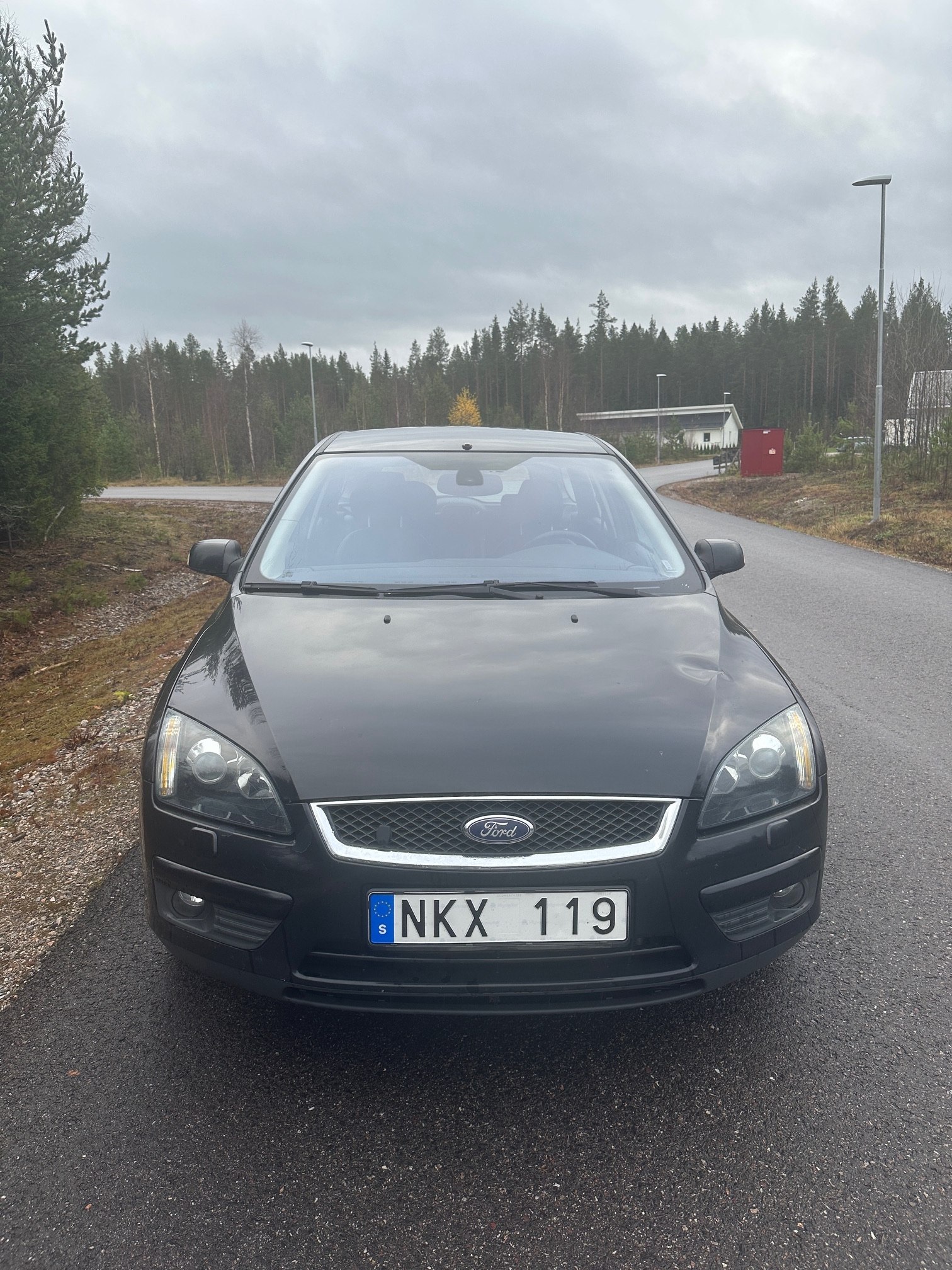 Ford Focus 1.8 Titanium 2007, bild 2/10