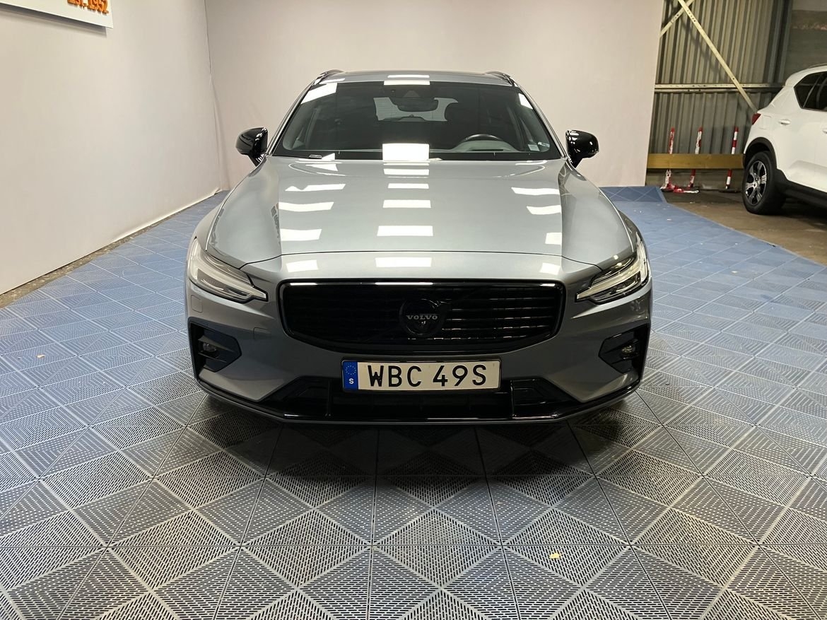 Volvo V60 D4 R Design 2019, bild 4/10